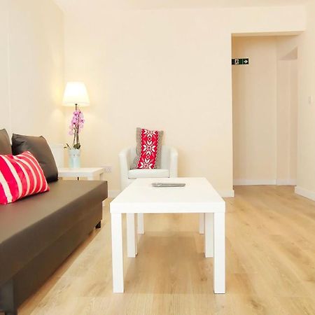 Apple Garden A-2 Apartment London Bagian luar foto