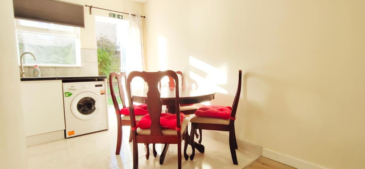 Apple Garden A-2 Apartment London Bagian luar foto