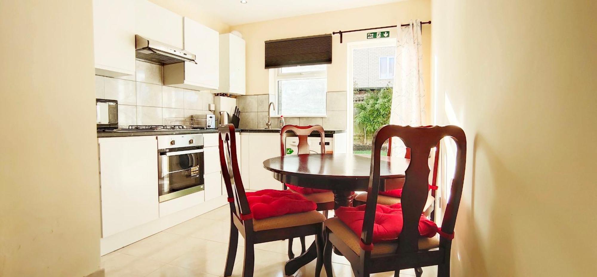 Apple Garden A-2 Apartment London Bagian luar foto